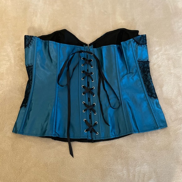 Adore Me Lace Bustier - Size 6XL - Picture 5 of 7